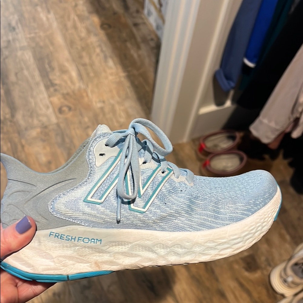 Women's Running Shoes - Light Blue